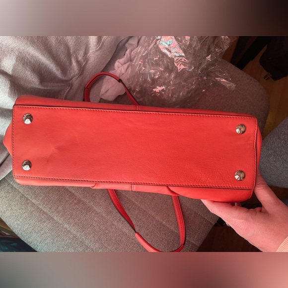 Coral COACH Taylor Alexis Carryall - Picture 10 of 11